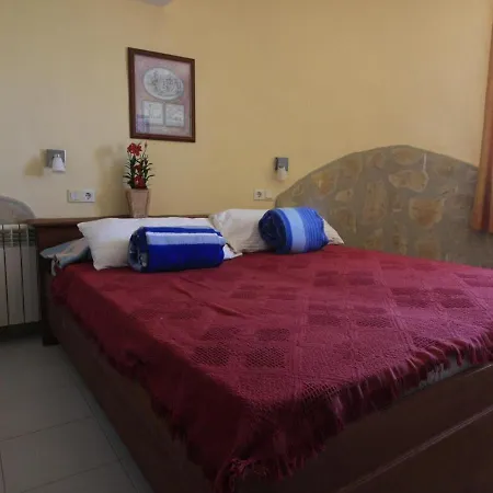 Denia, 3 Dormitorios, 6 Personas - Es-262-1 Villa