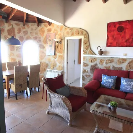 Villa Denia, 3 Dormitorios, 6 Personas - Es-262-1